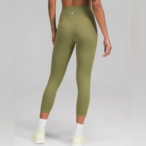 Lululemon - Picture 2 of 7